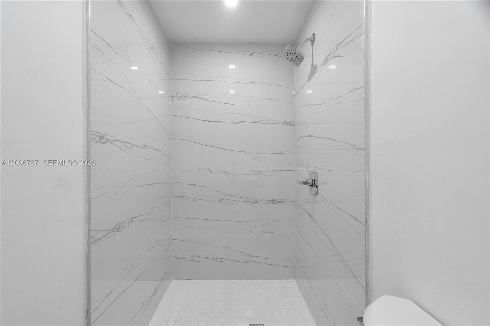 1046 Jann Avenue Property Photo 24