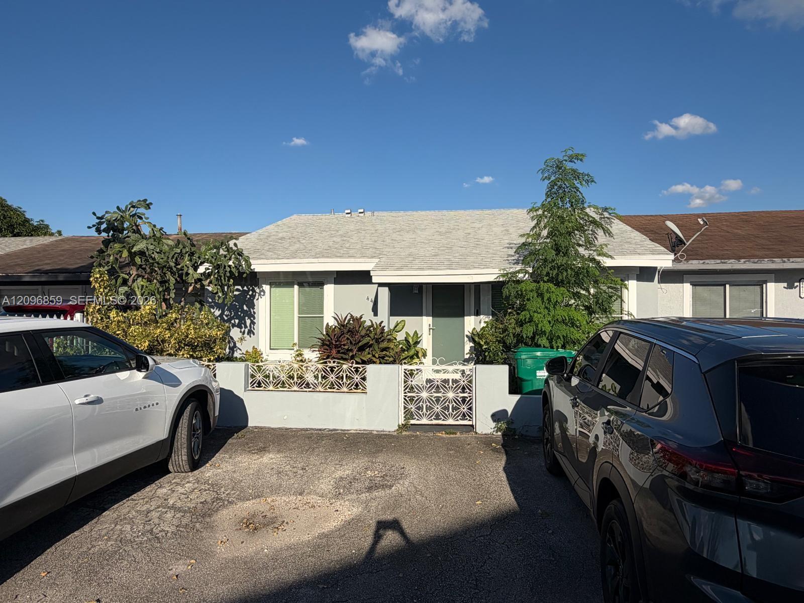 4419 Nw 185th Street Property Photo 1