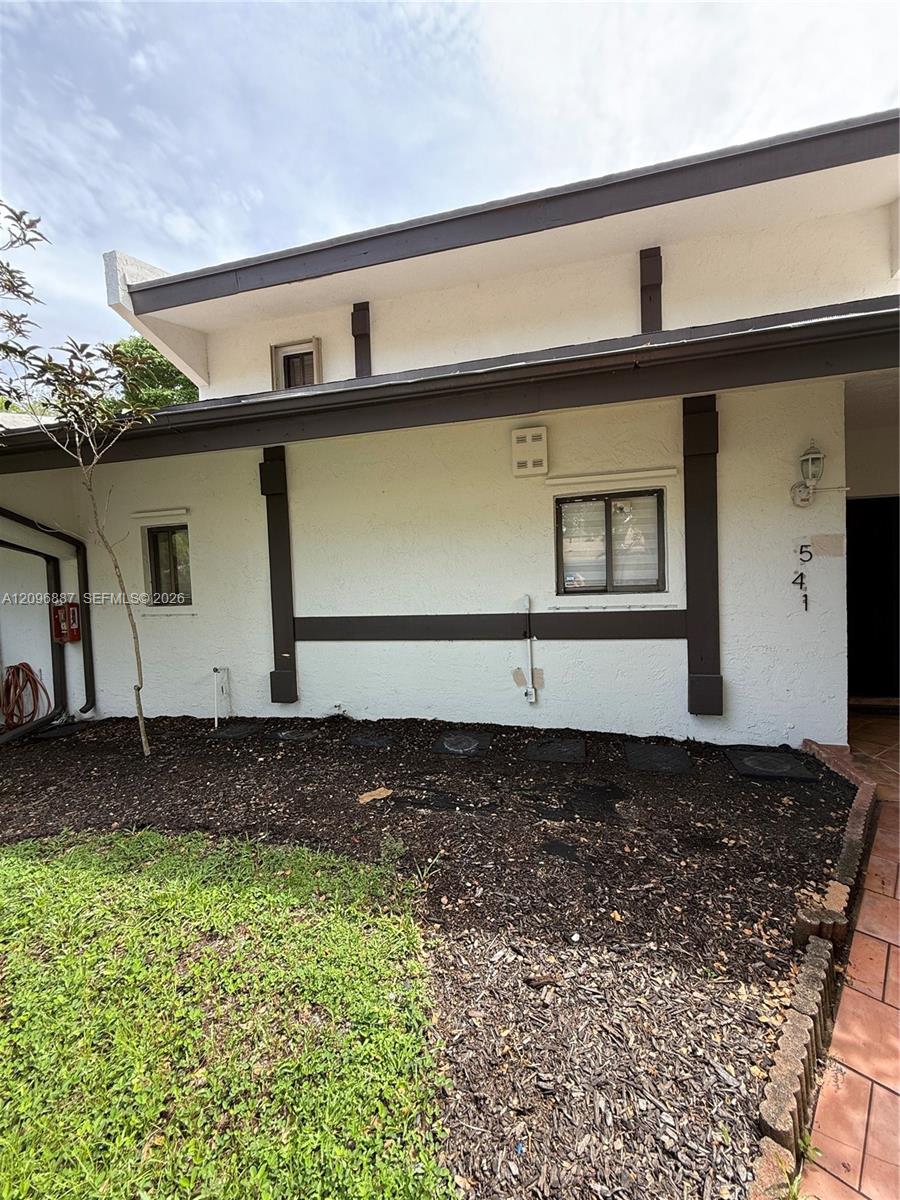 541 Ne 199th Lane 2x Property Photo 1