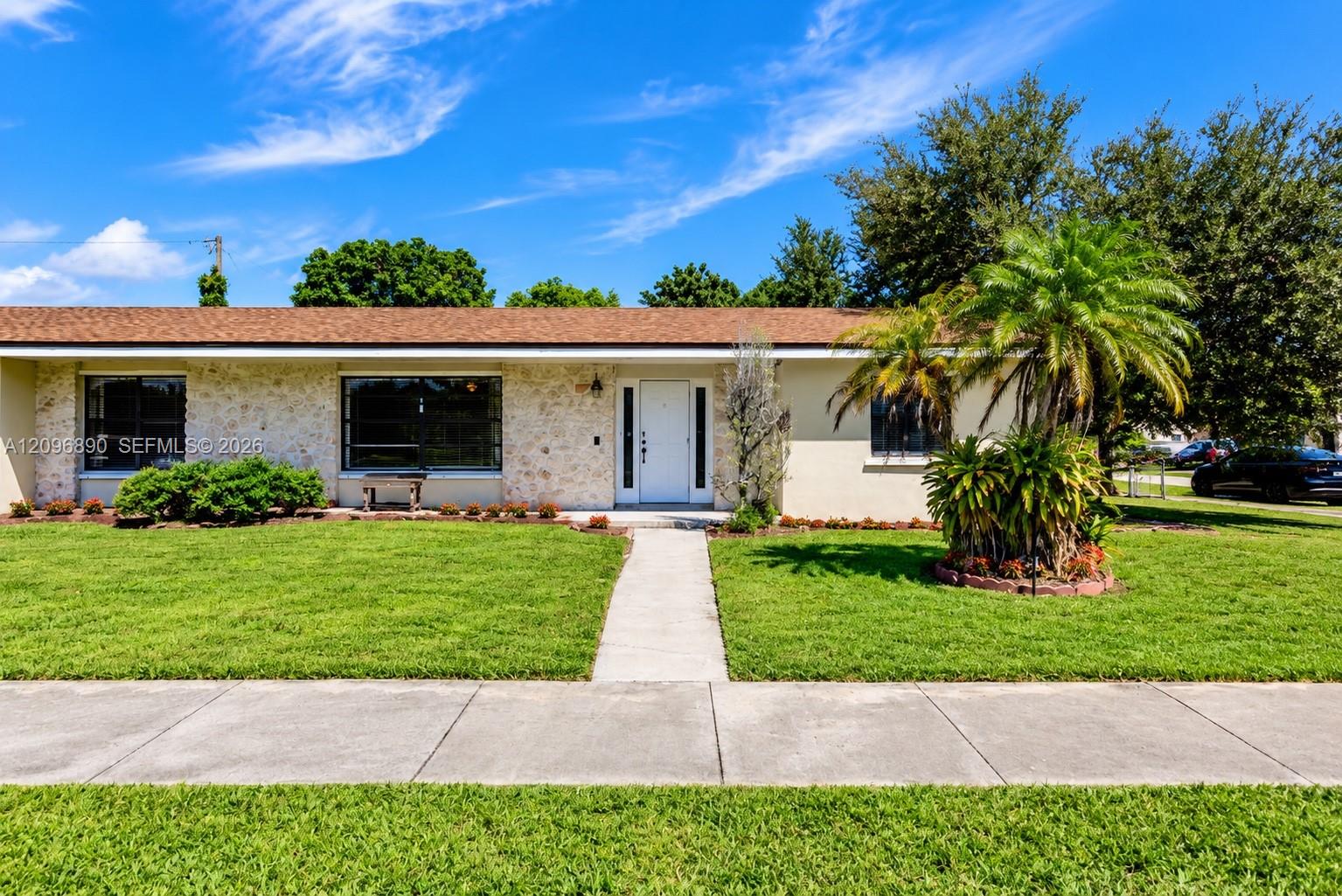 9741 Sw 159th Street Property Photo 5