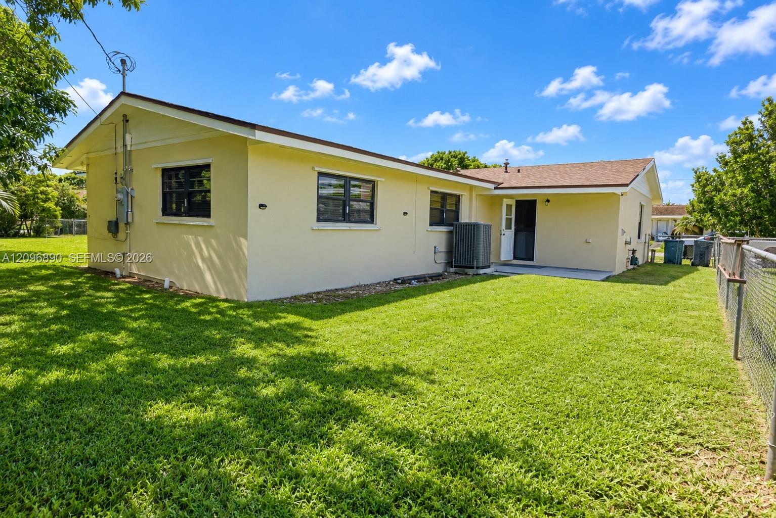 9741 Sw 159th Street Property Photo 7