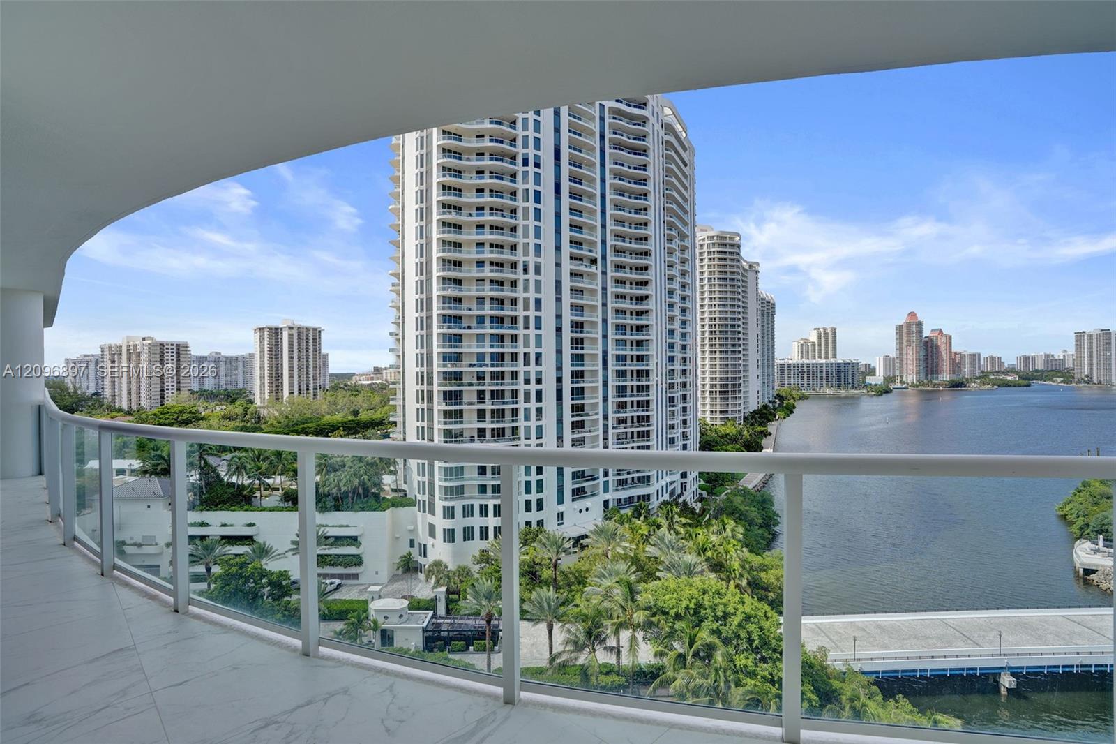 4000 Island Boulevard 1205 Property Photo 6