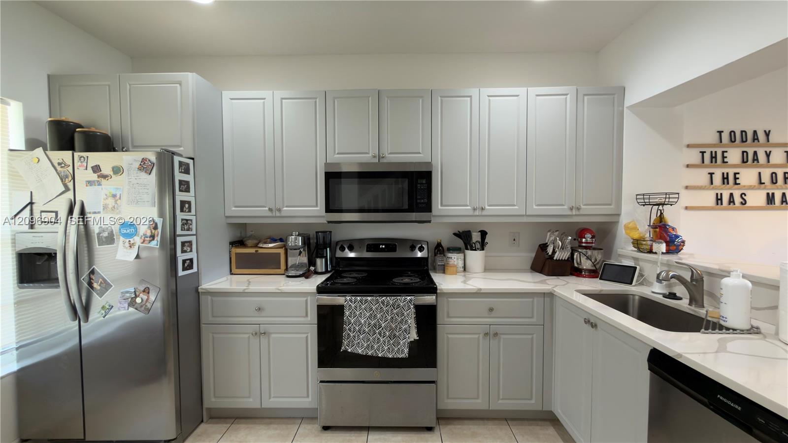5060 Palmbrooke Circle Property Photo 1