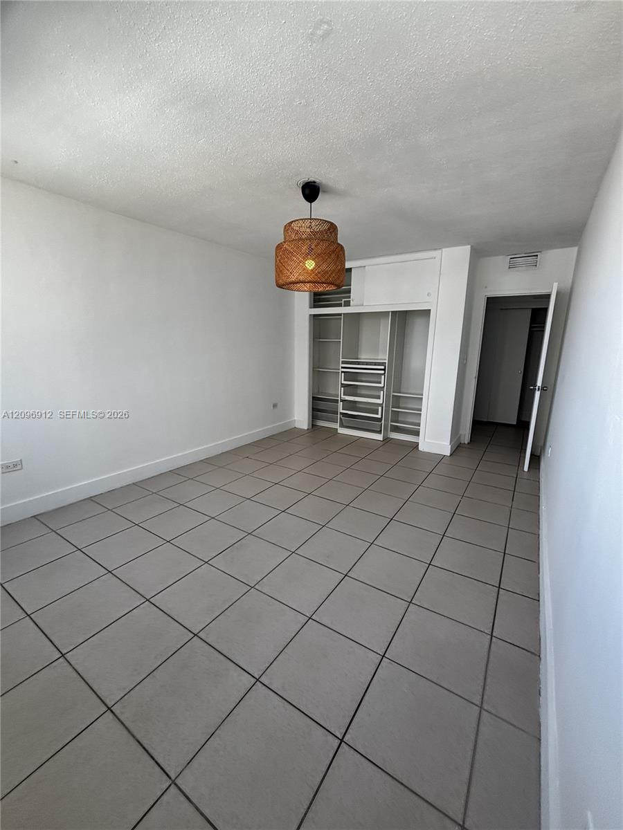A12096912 Property Photo 7