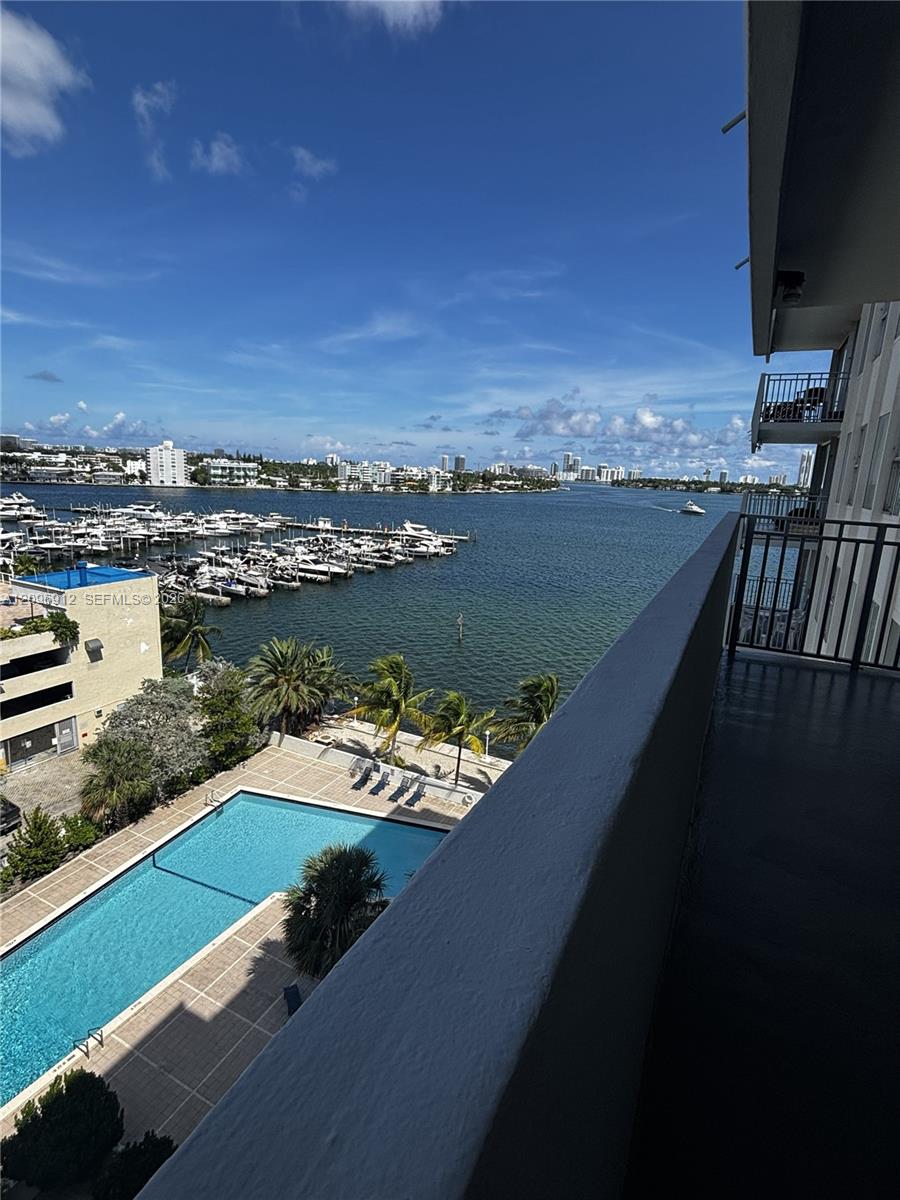 A12096912 Property Photo 13