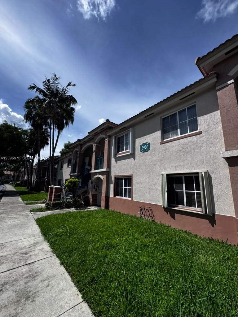 A12096976 Property Photo 2