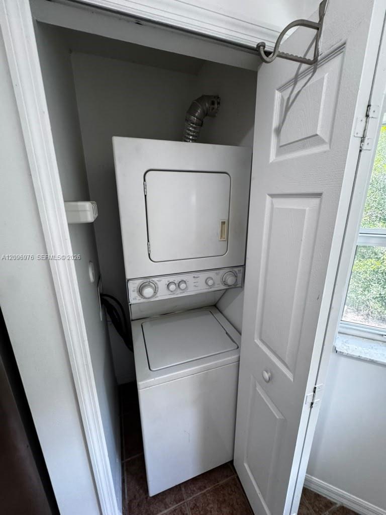 A12096976 Property Photo 16