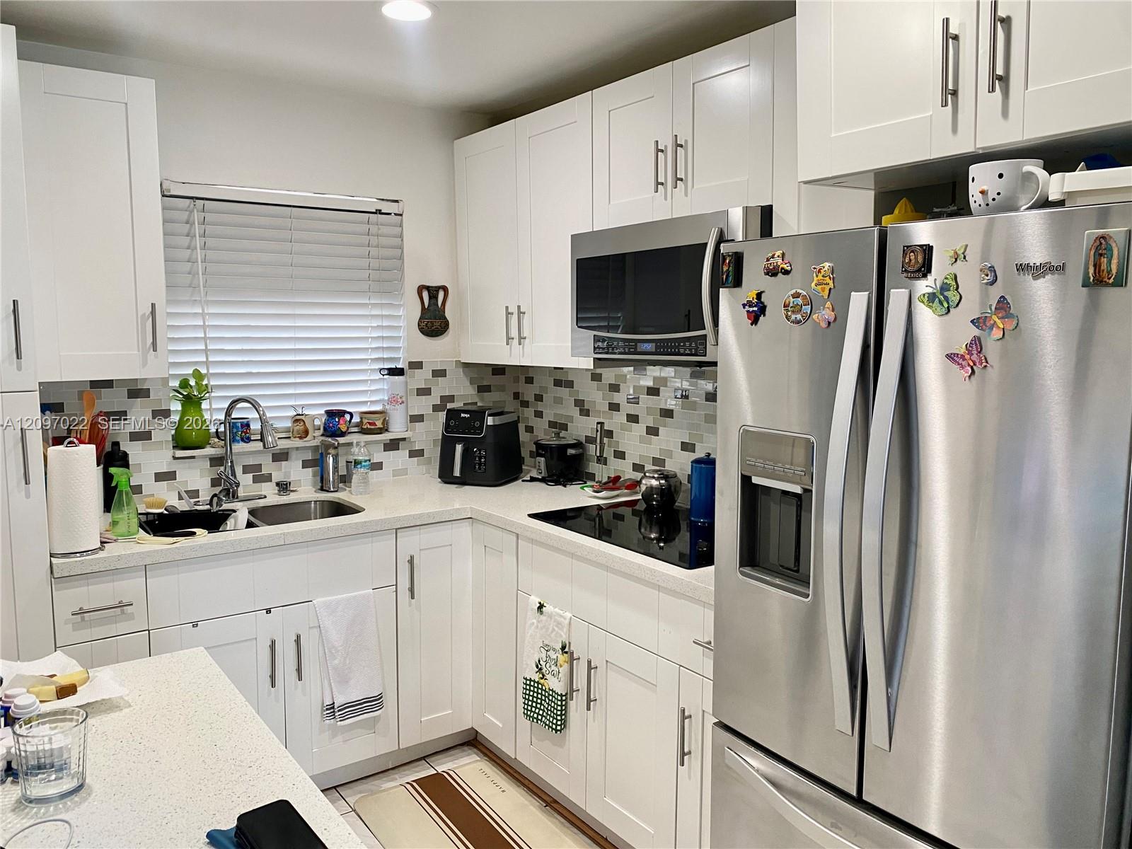 2900 W Sunrise Lakes Drive 304 Property Photo 1