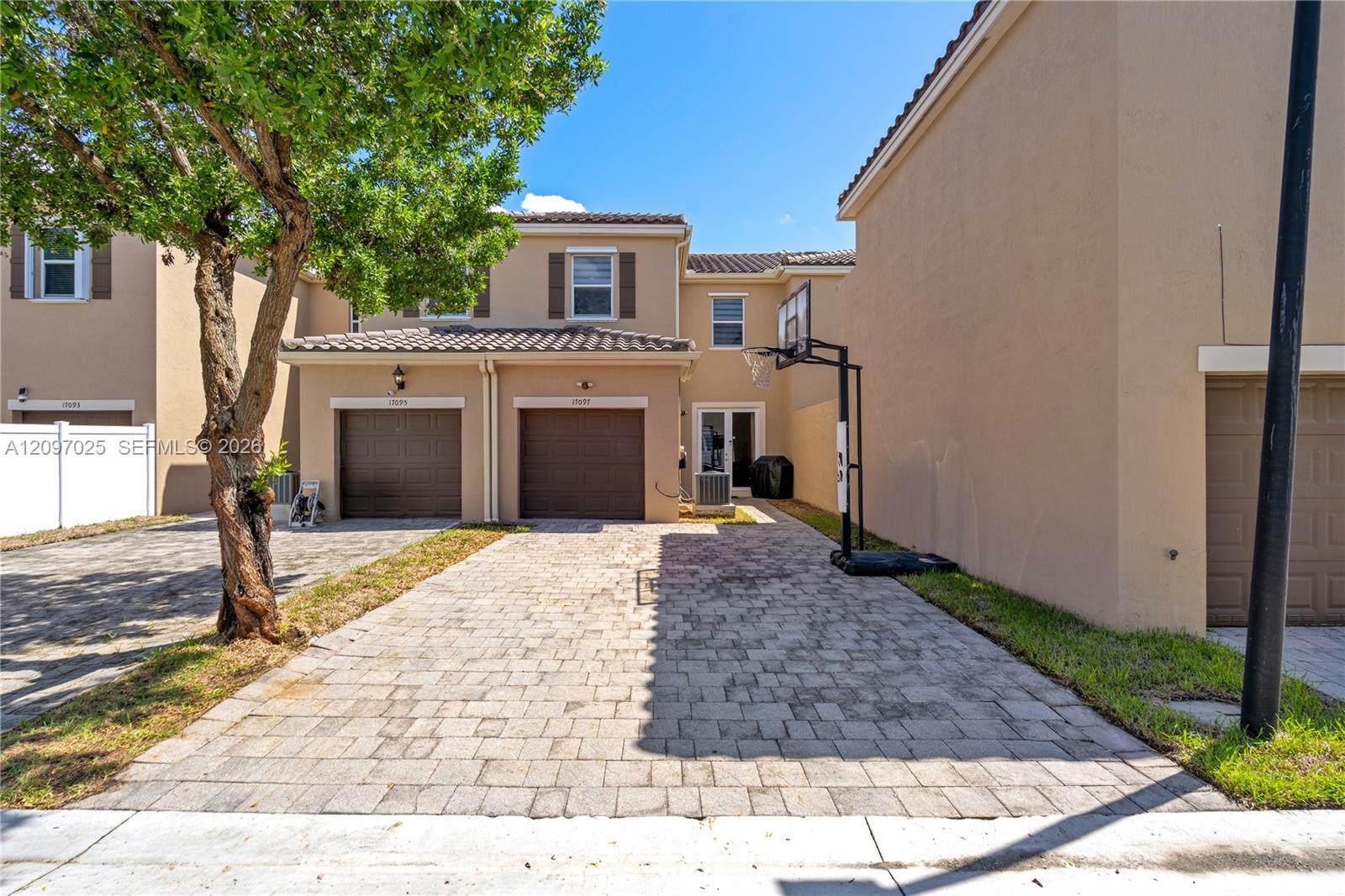 17097 Sw 94th Way 17097 Property Photo 1