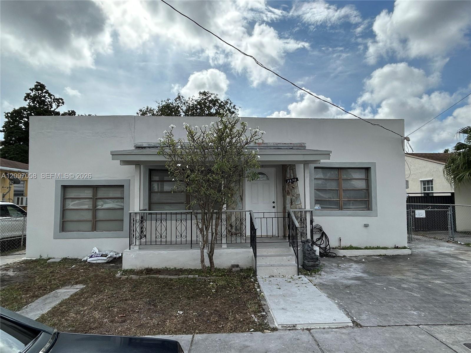 3500 Nw 16th Street Property Photo 1