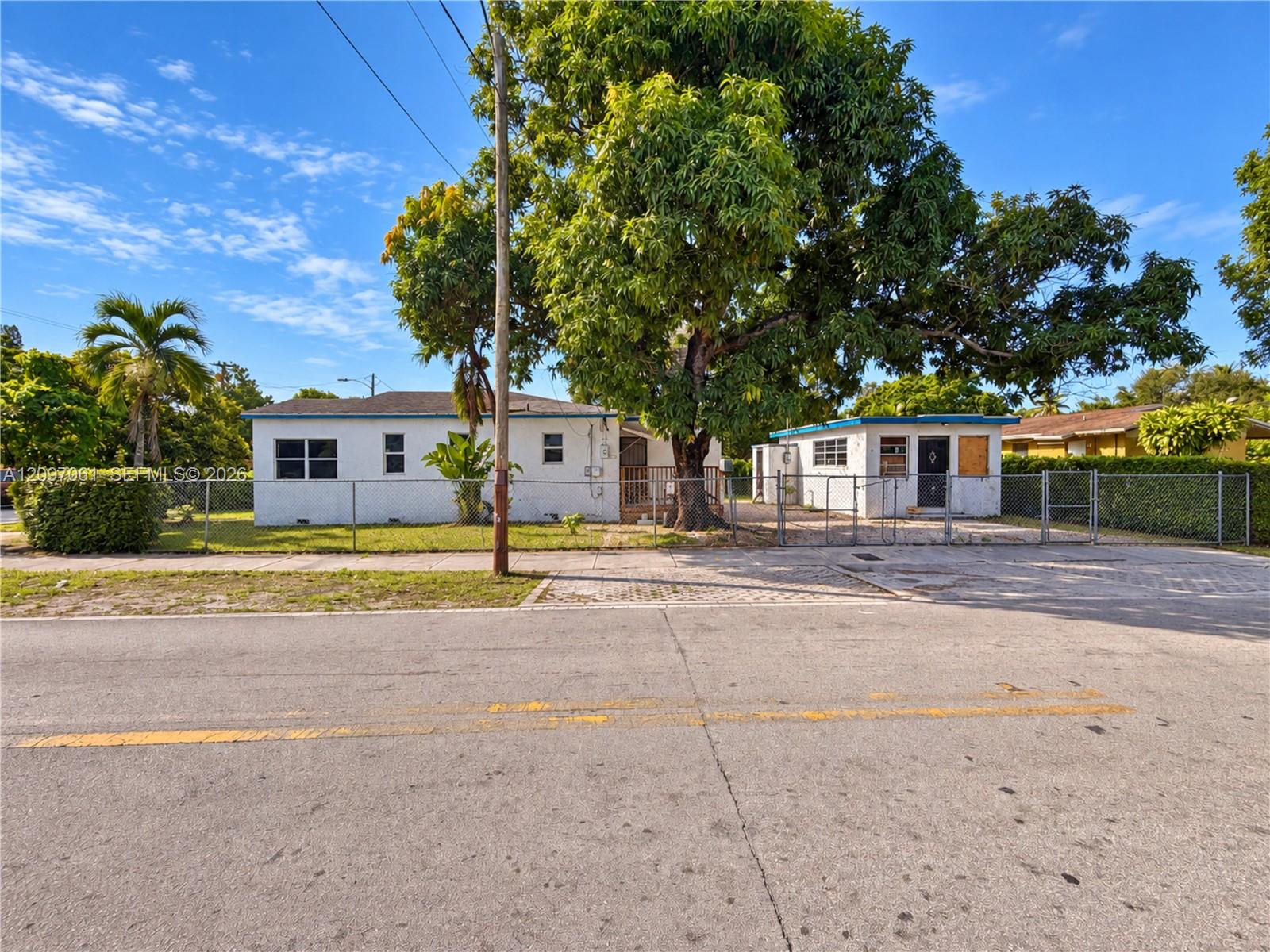 3330 NW 15th Avenue