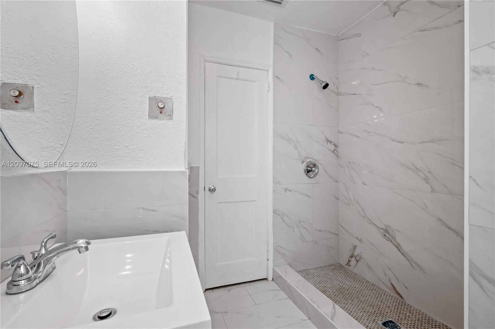 511 Ne 131st Street Property Photo 33