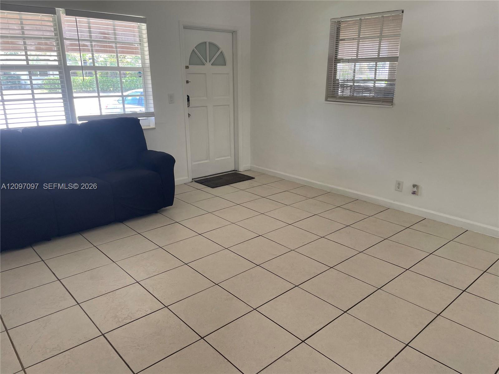 1609 Davie Boulevard Property Photo 6