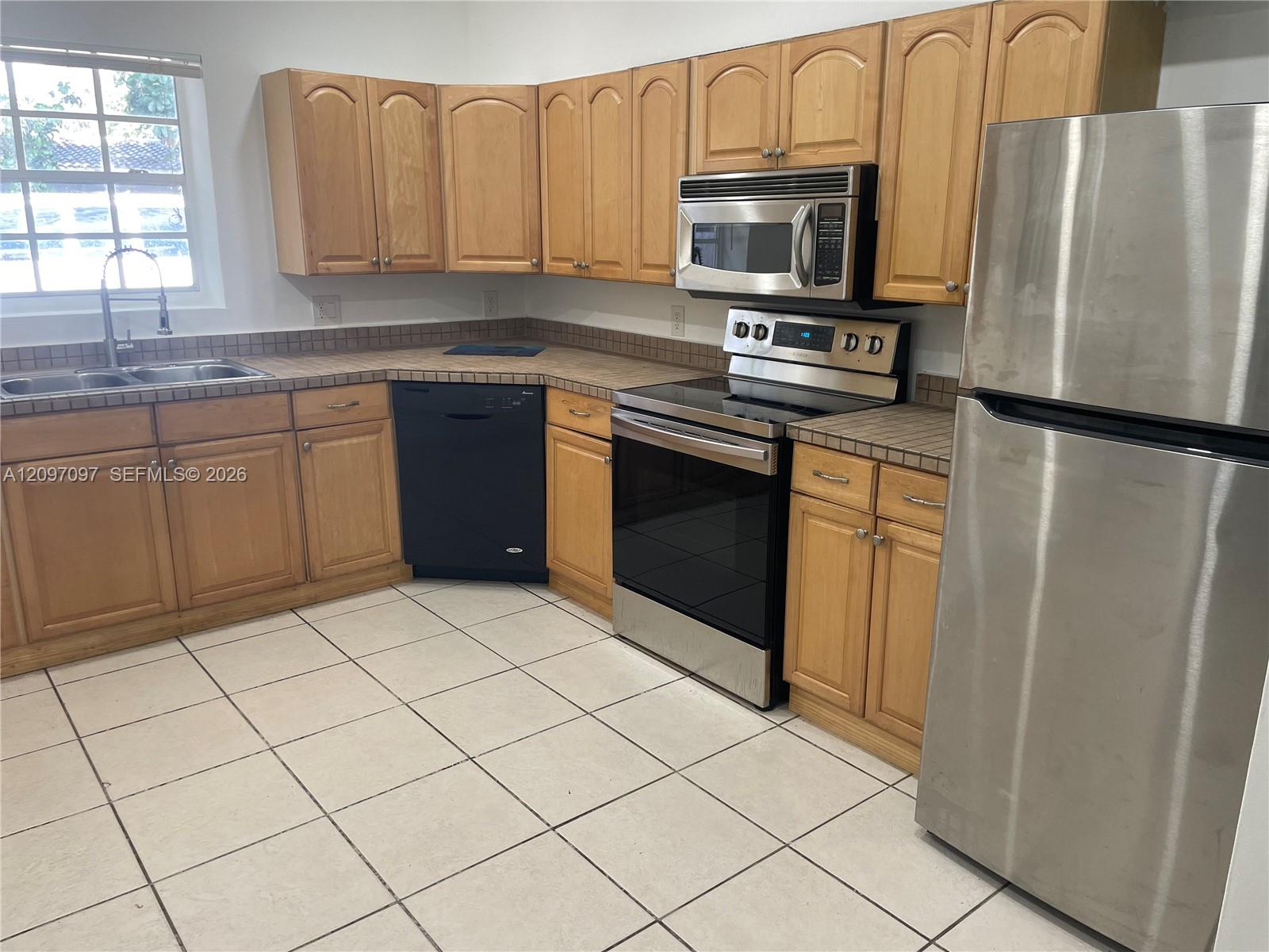 1609 Davie Boulevard Property Photo 23