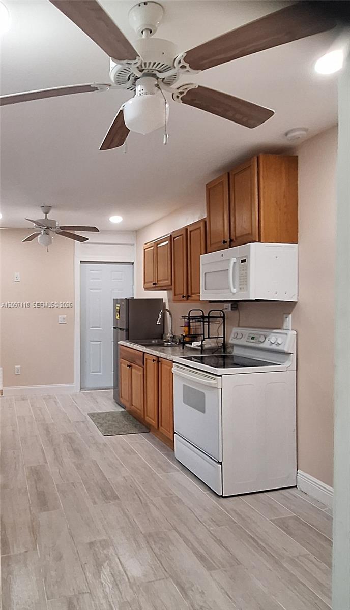 A12097118 Property Photo 4