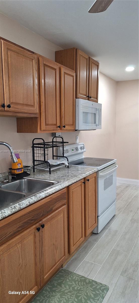 A12097118 Property Photo 6