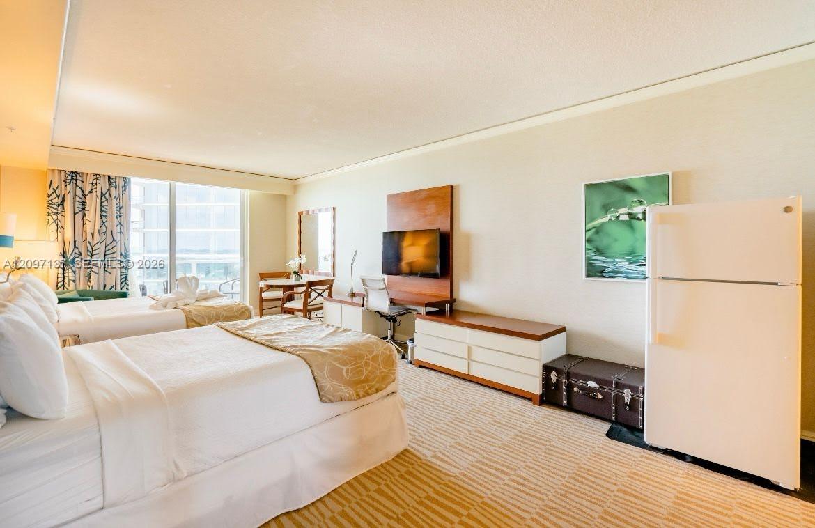 18001 Collins Avenue 512 Property Photo 1