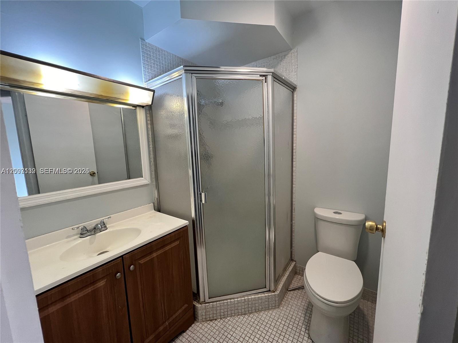 3530 Nw 52nd Avenue 403 Property Photo 13