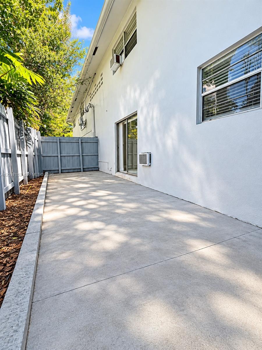 616 Sw 14th Avenue 102 Property Photo 16
