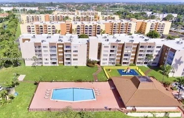 6950 Miami Gardens Drive 2-508 Property Photo 1