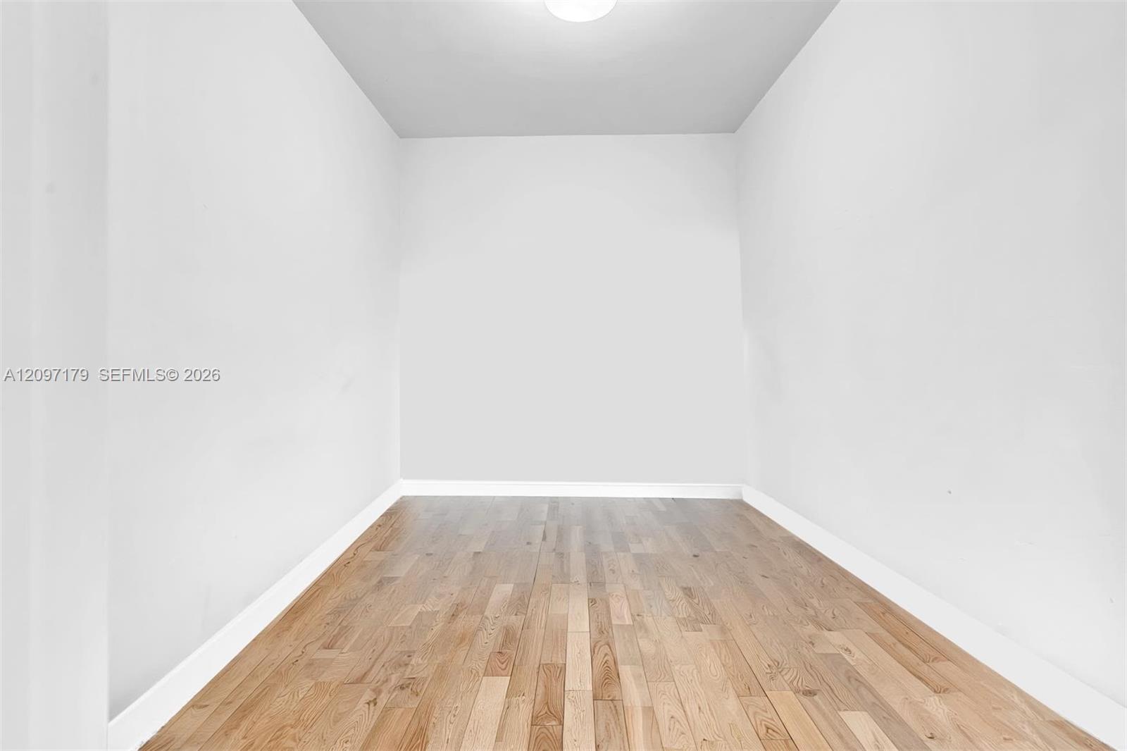 770 Ne 199th Street 204f Property Photo 14