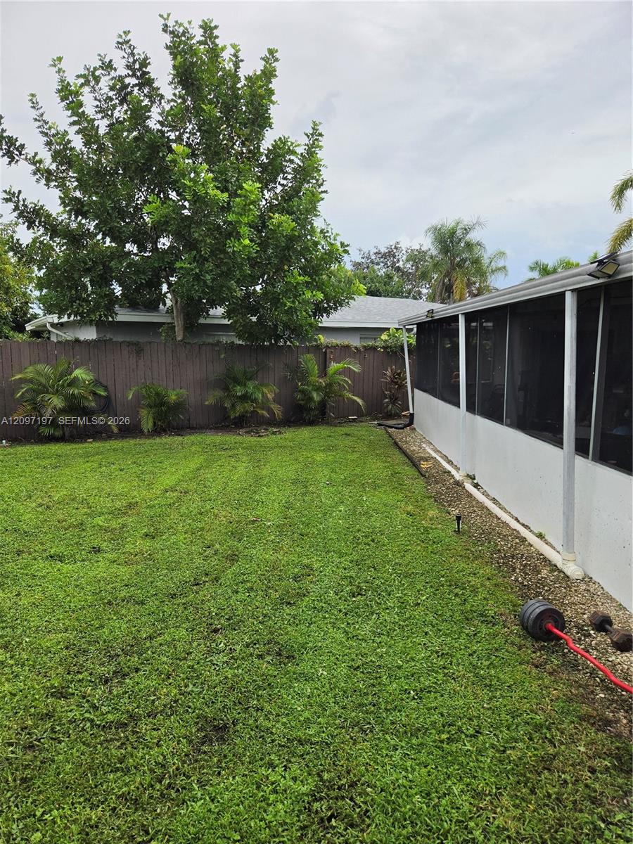8107 Nw 74th Avenue Property Photo 16