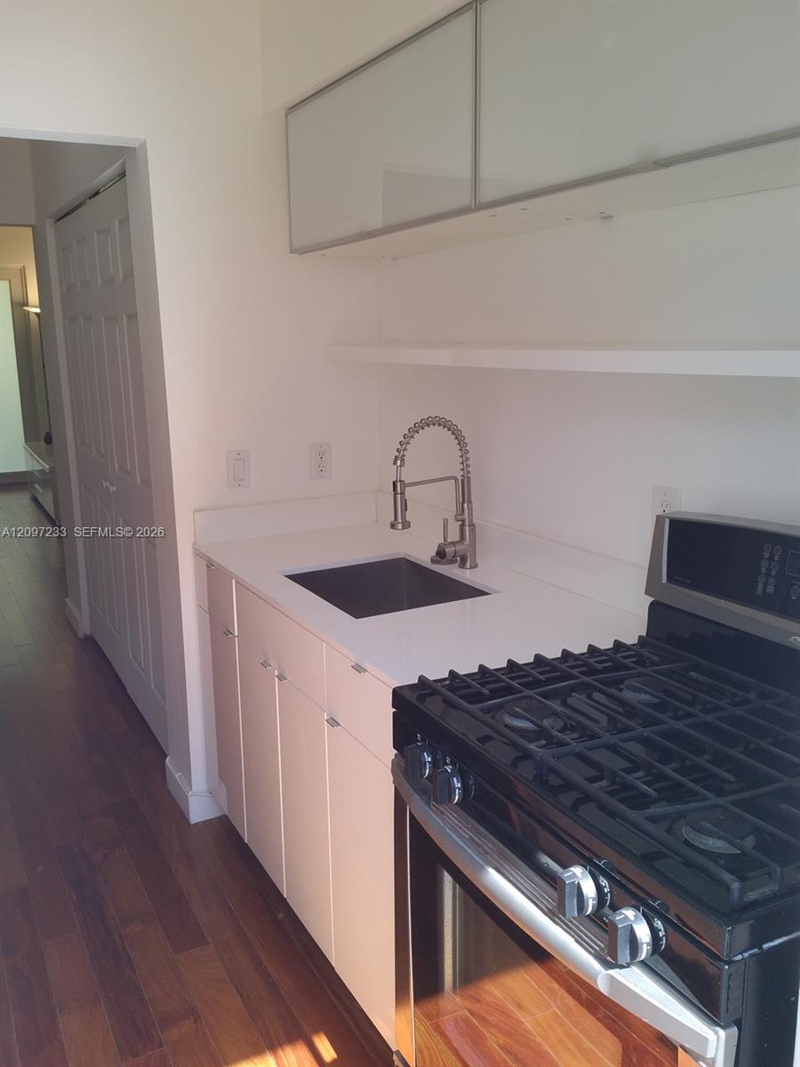 A12097233 Property Photo 8