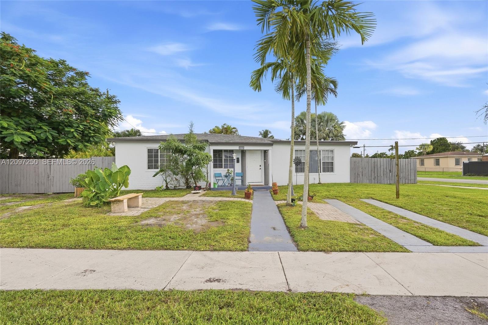 9270 Sw 43rd Street Property Photo 1