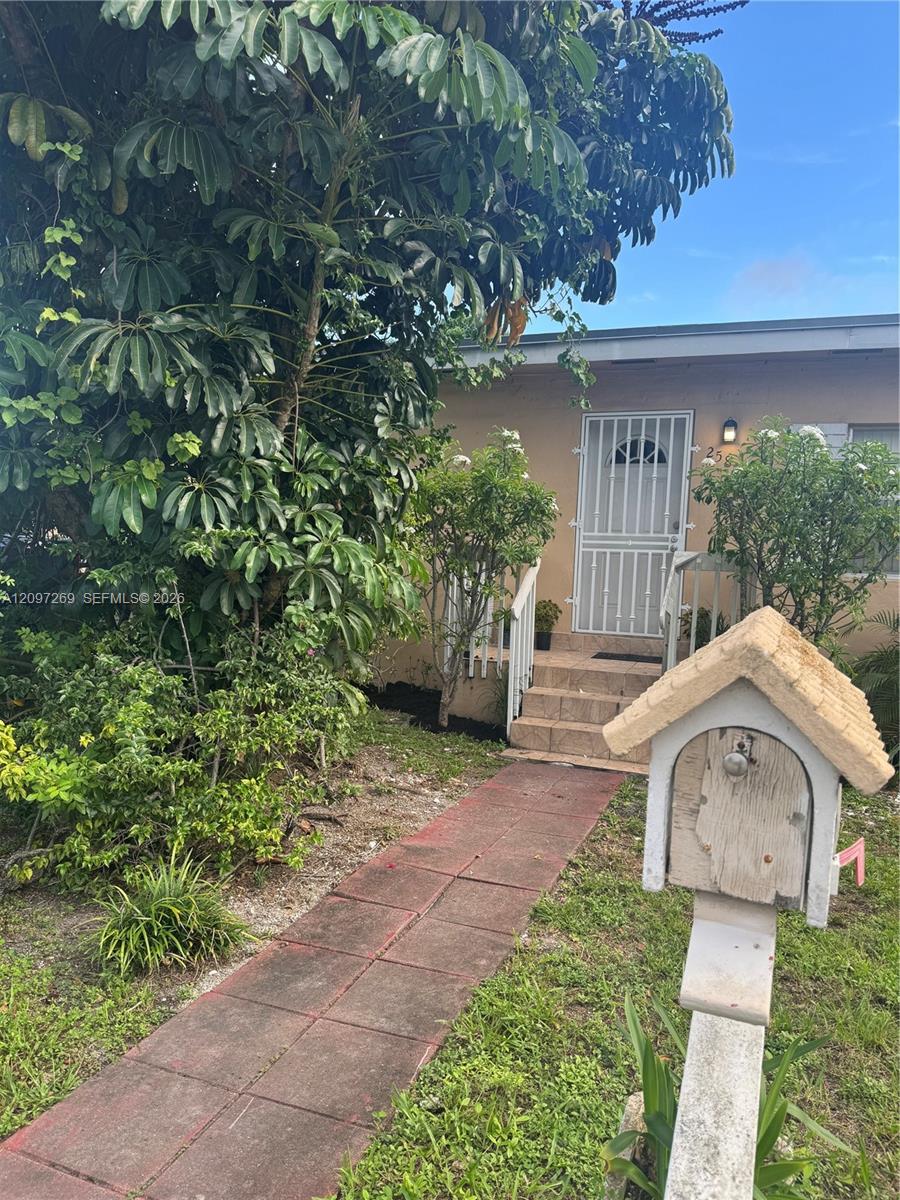258 E 46th Street Property Photo 1