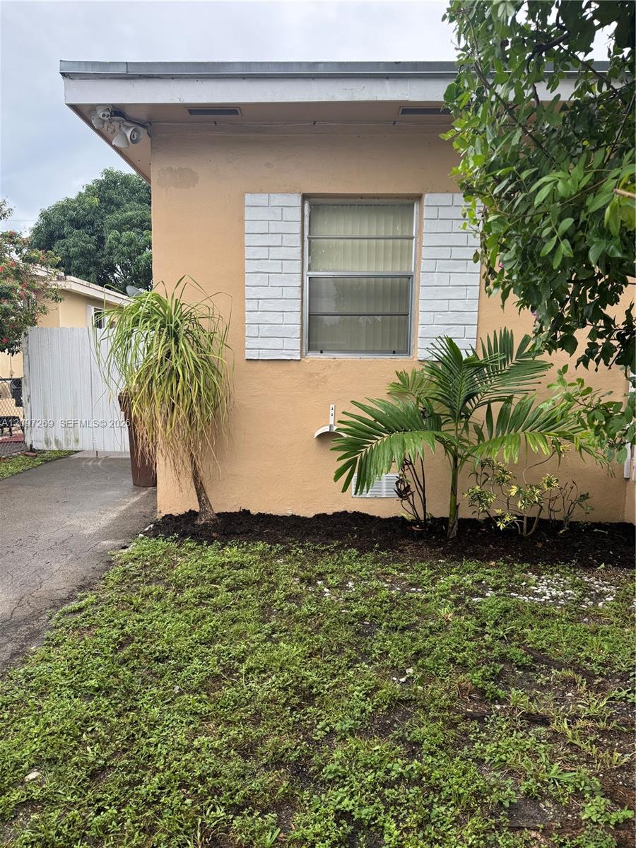 258 E 46th Street Property Photo 4