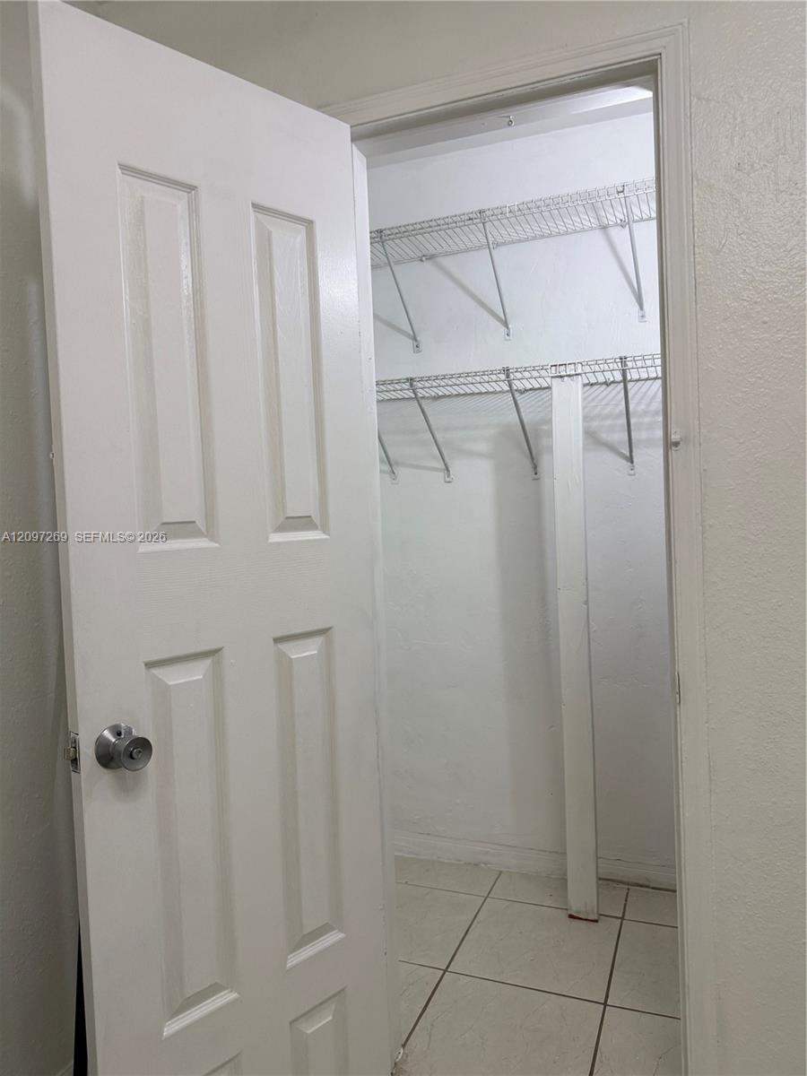 258 E 46th Street Property Photo 16