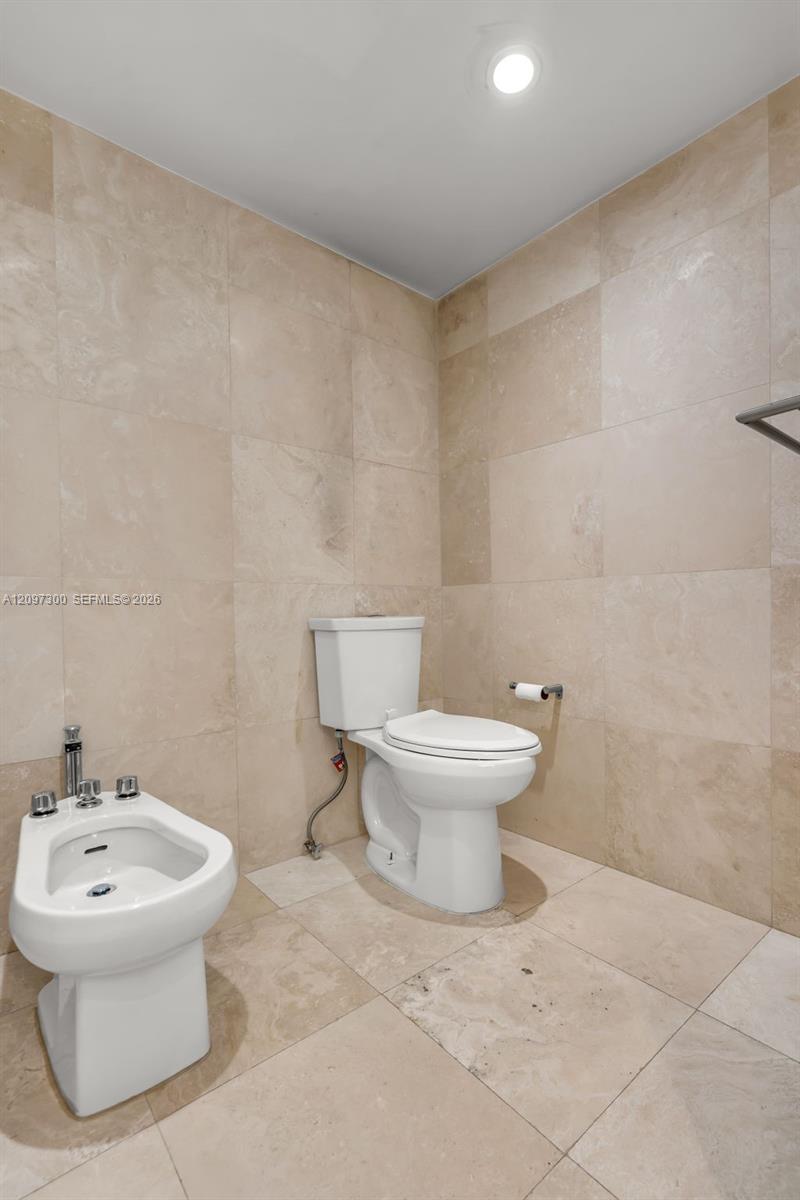 121 Crandon Boulevard 448 Property Photo 24