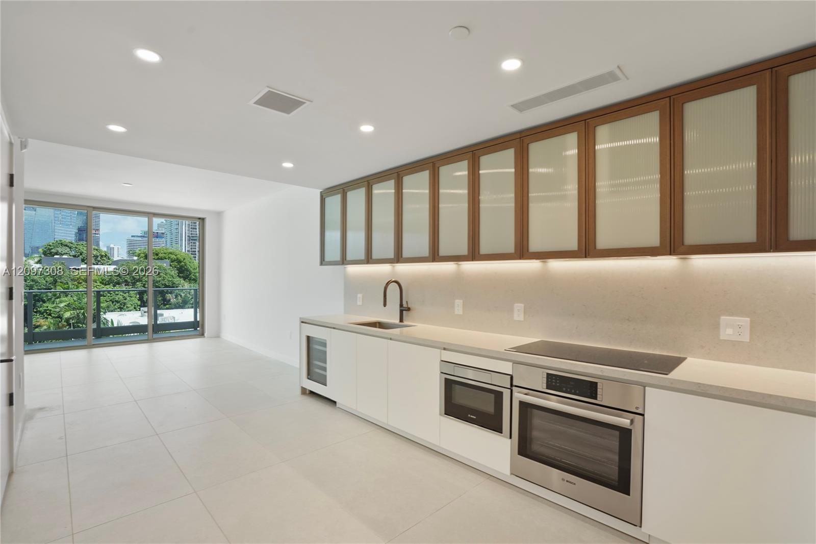 2200 Brickell Avenue 306 Property Photo 1