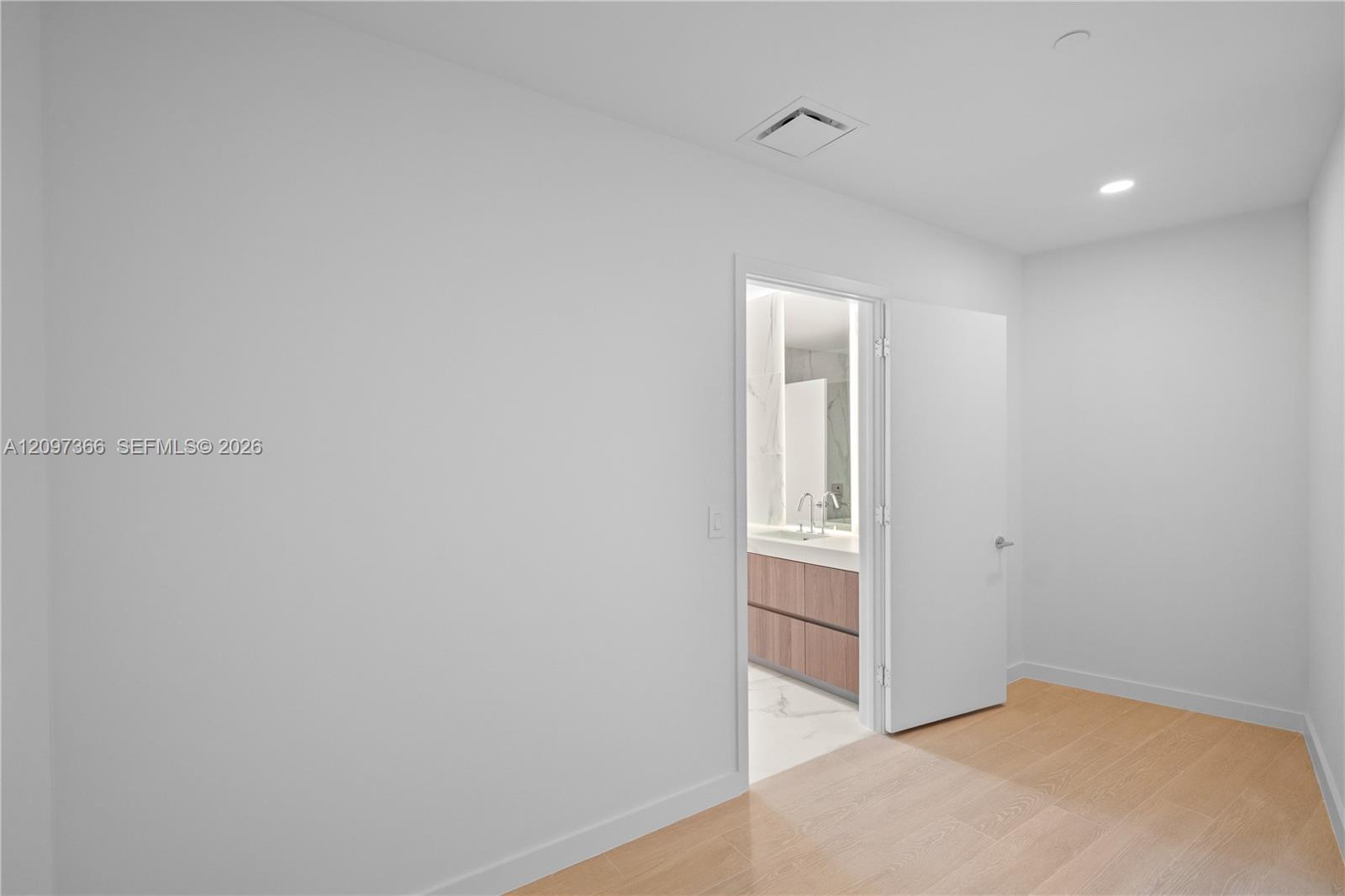 1400 Biscayne Boulevard 2601 Property Photo 23