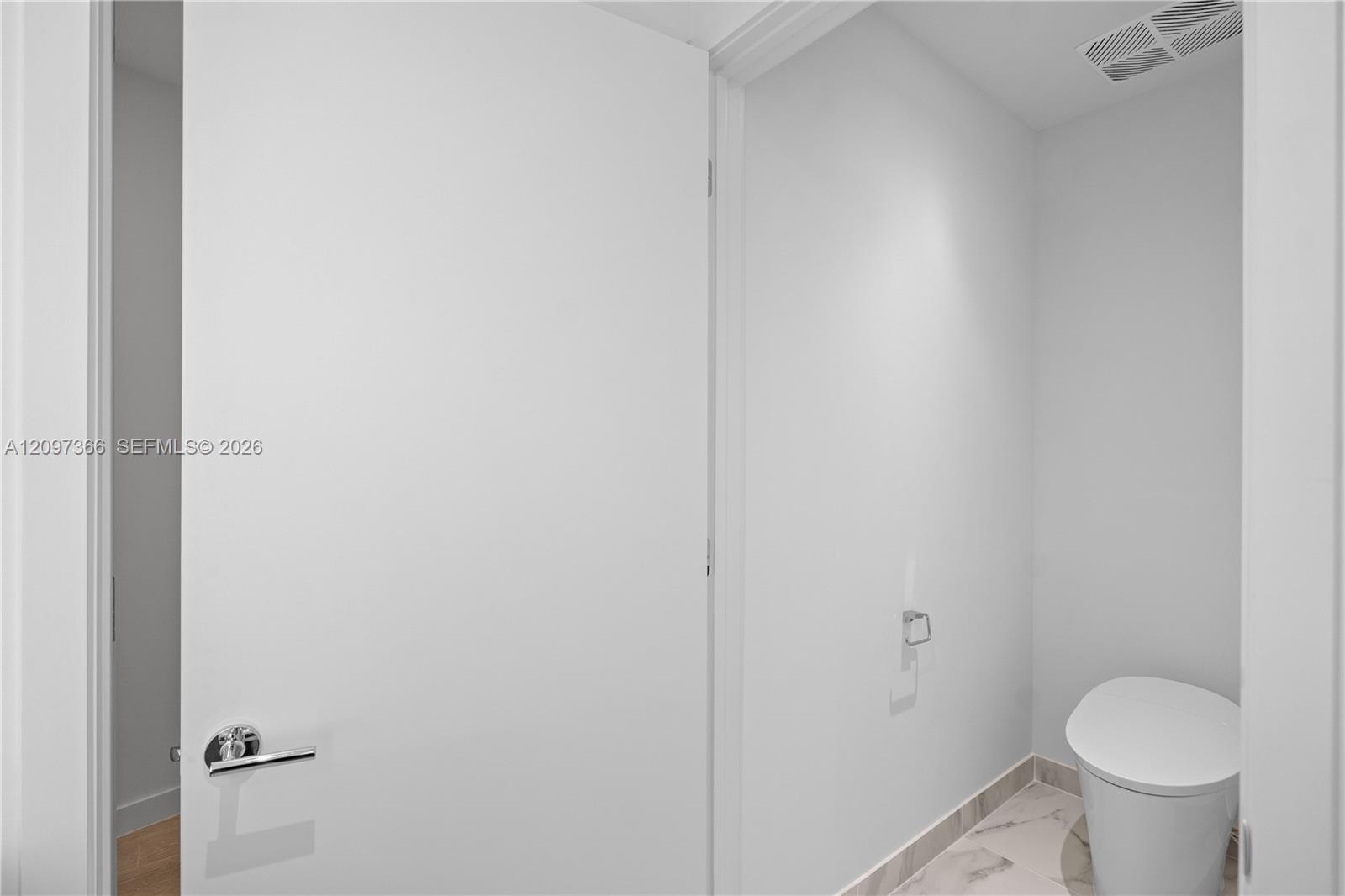 1400 Biscayne Boulevard 2601 Property Photo 25