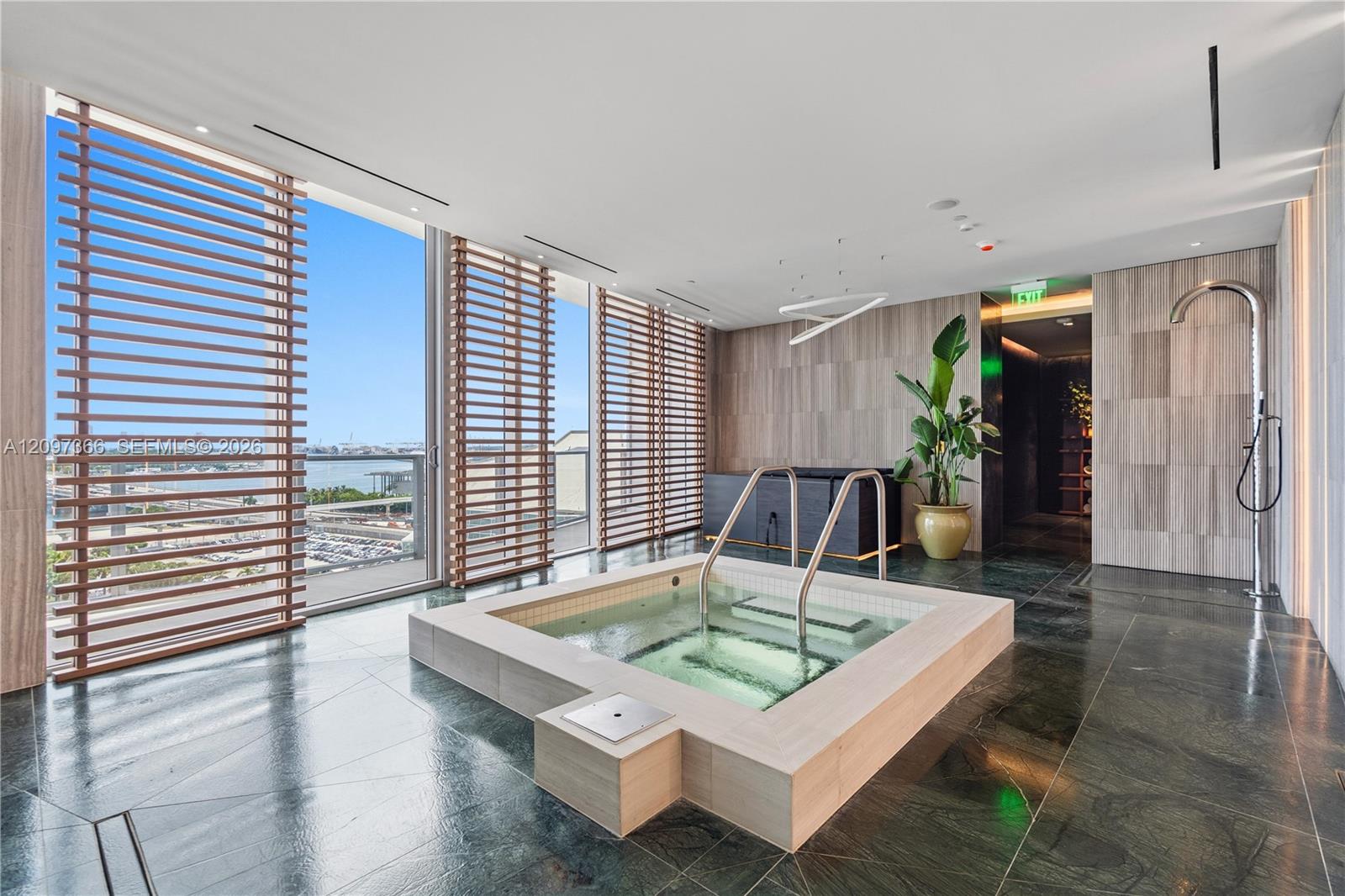 1400 Biscayne Boulevard 2601 Property Photo 31