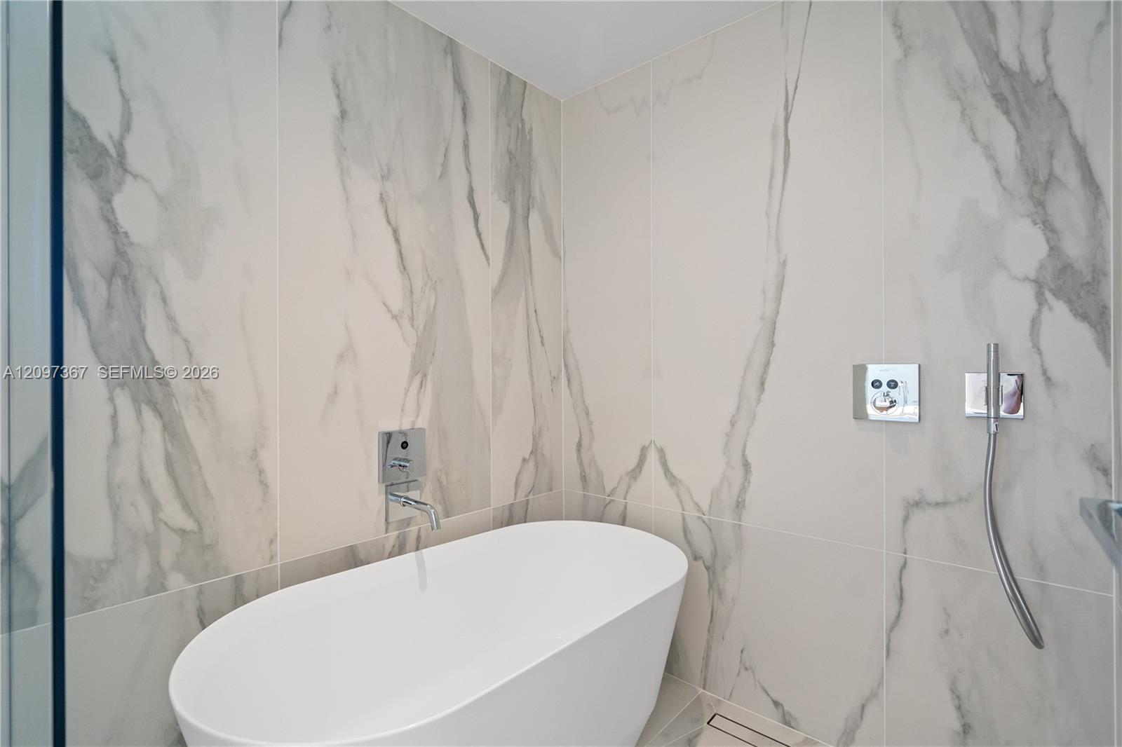 1400 Biscayne Boulevard 3602 Property Photo 17