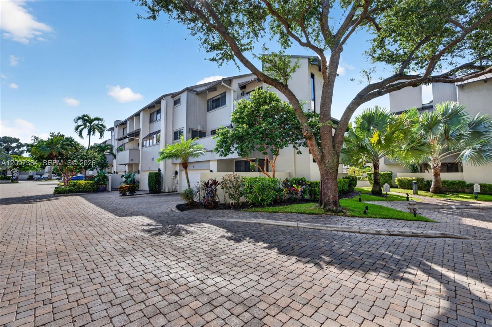 8 Port Side Drive 8a Property Photo 1