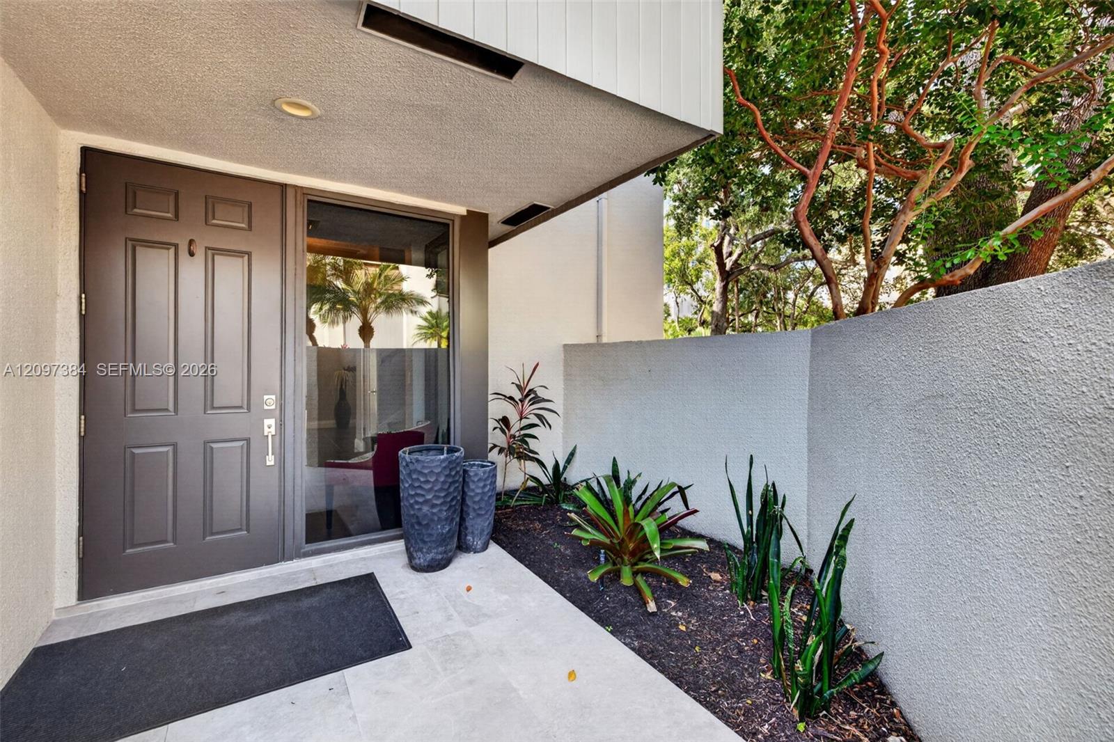 8 Port Side Drive 8a Property Photo 6