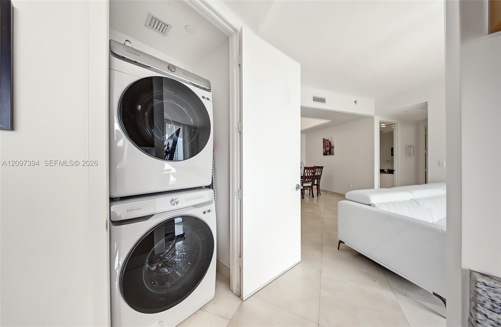 15901 Collins Avenue 405 Property Photo 25
