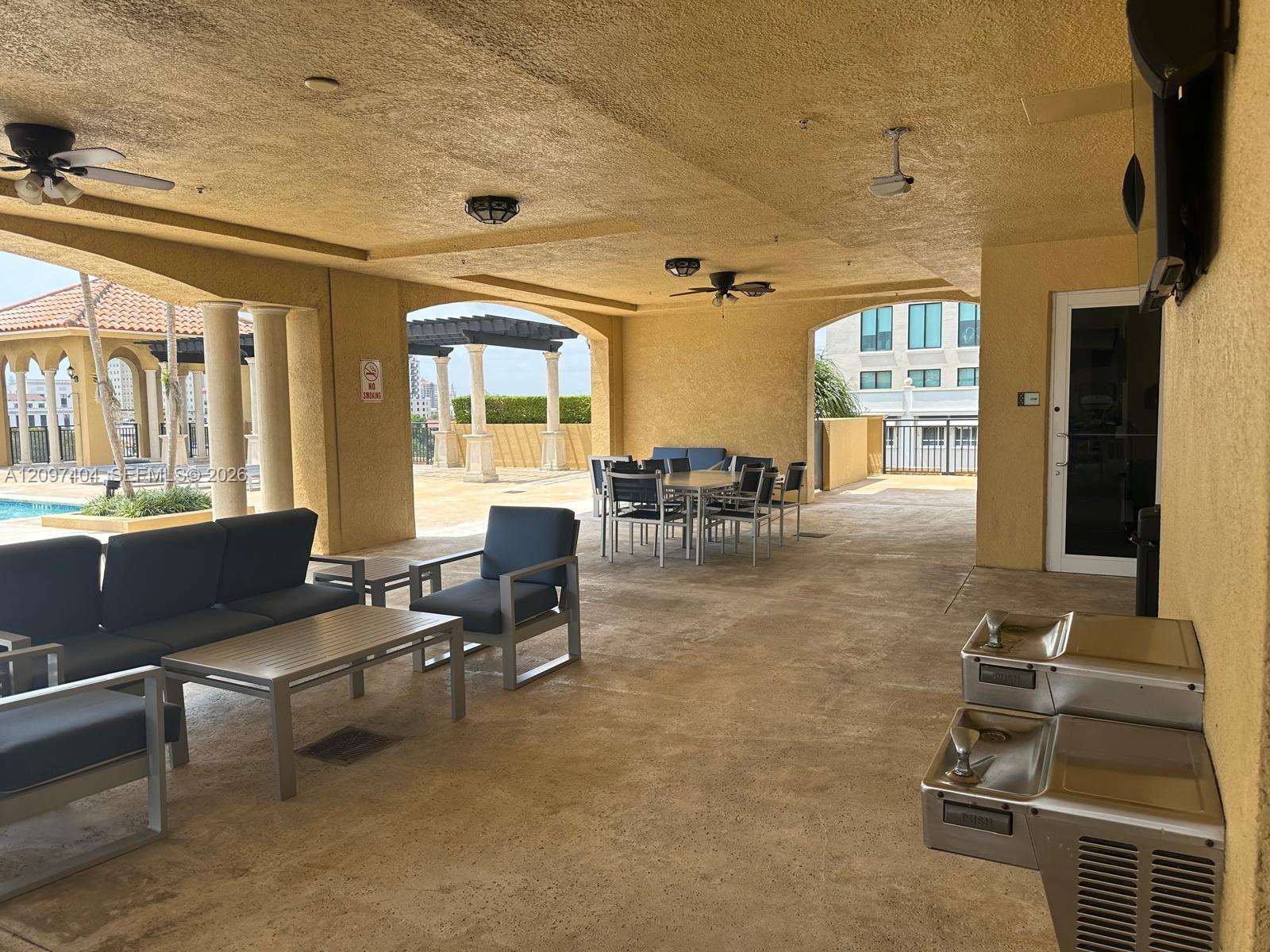 1607 Ponce De Leon Boulevard 8d Property Photo 7
