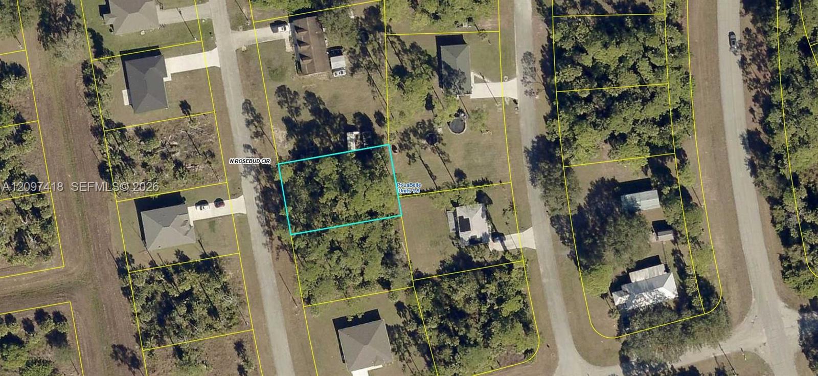 5018 N Rosebud Circle Property Photo 3
