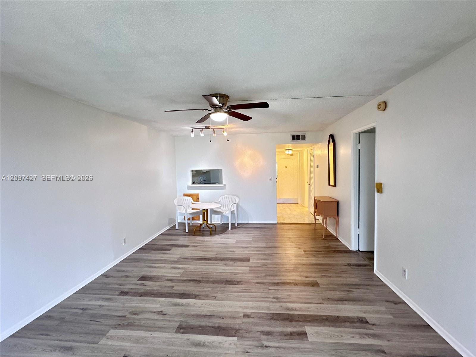 950 Hillcrest Drive 511 Property Photo 4