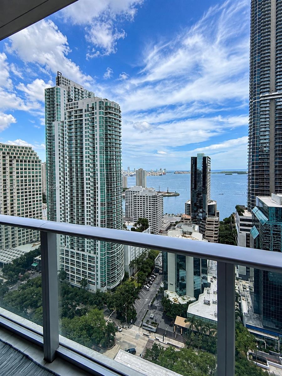 1010 Brickell Avenue 3103 Property Photo 17