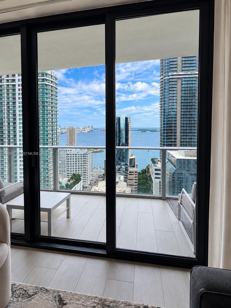 1010 Brickell Avenue 3103 Property Photo 18