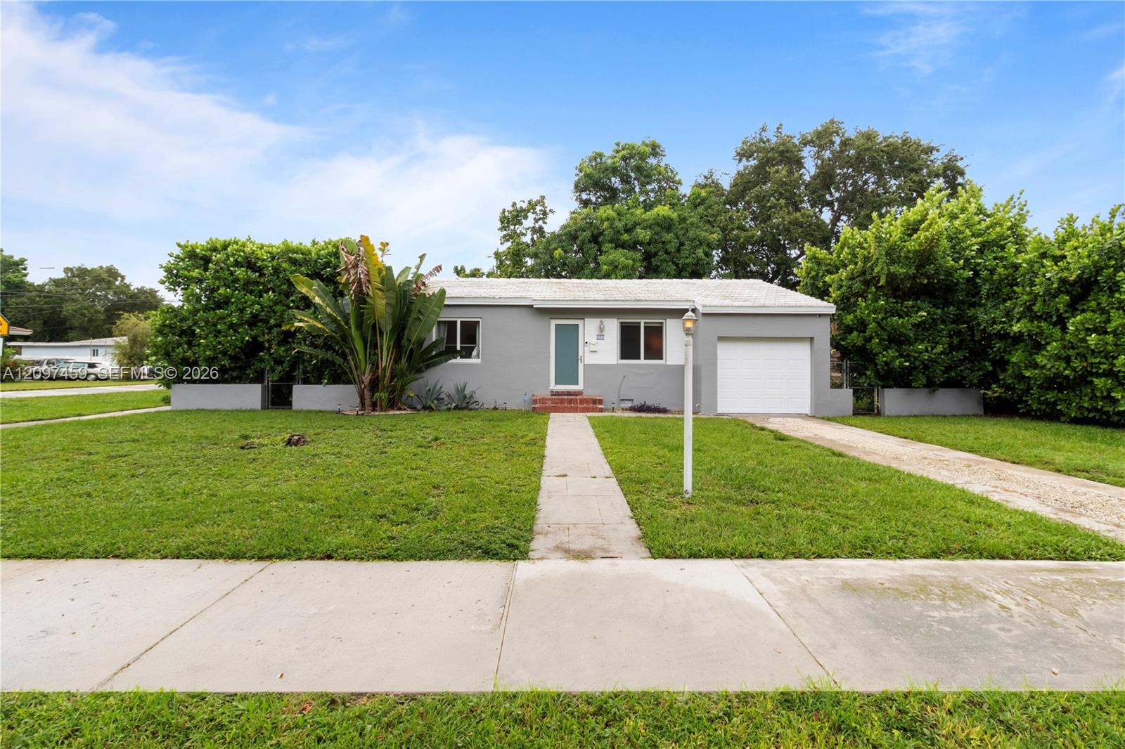 202 Nw 92nd Street Property Photo 1