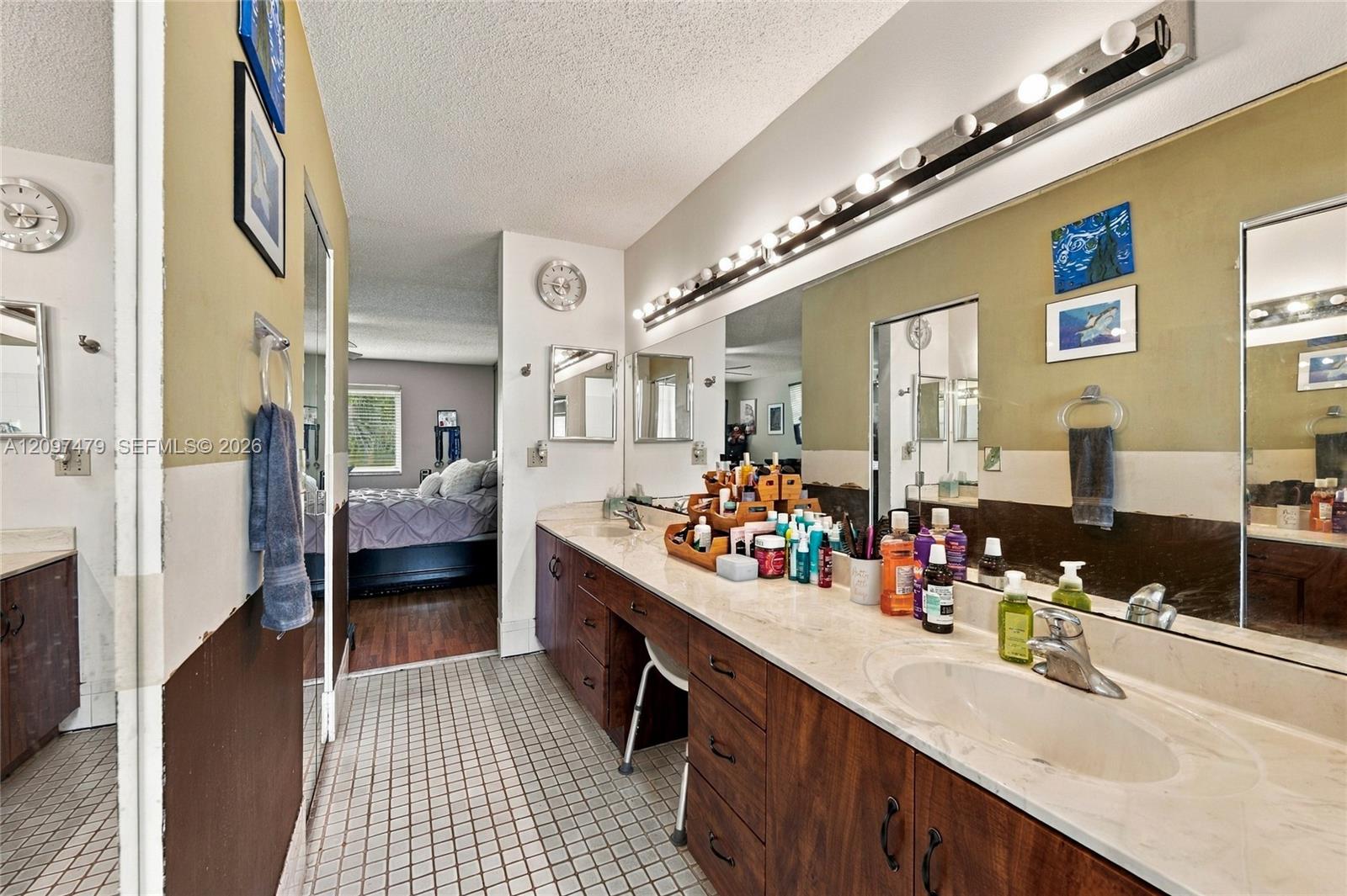 5361 Lancelot Lane Property Photo 13