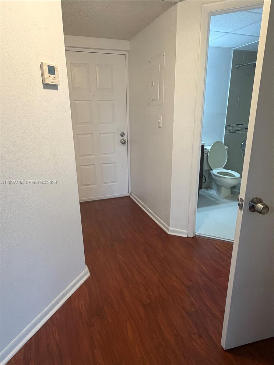 8290 Lake Drive 224 Property Photo 3