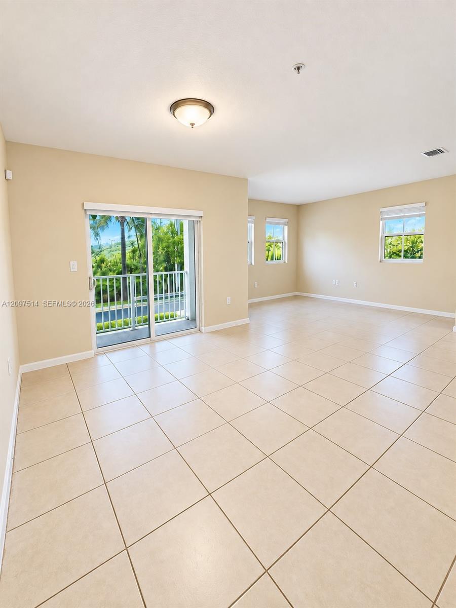 A12097514 Property Photo 3