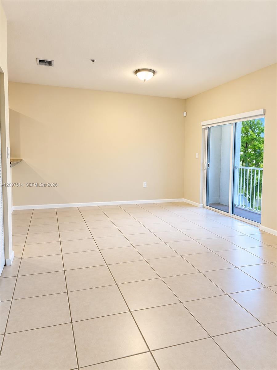 A12097514 Property Photo 5
